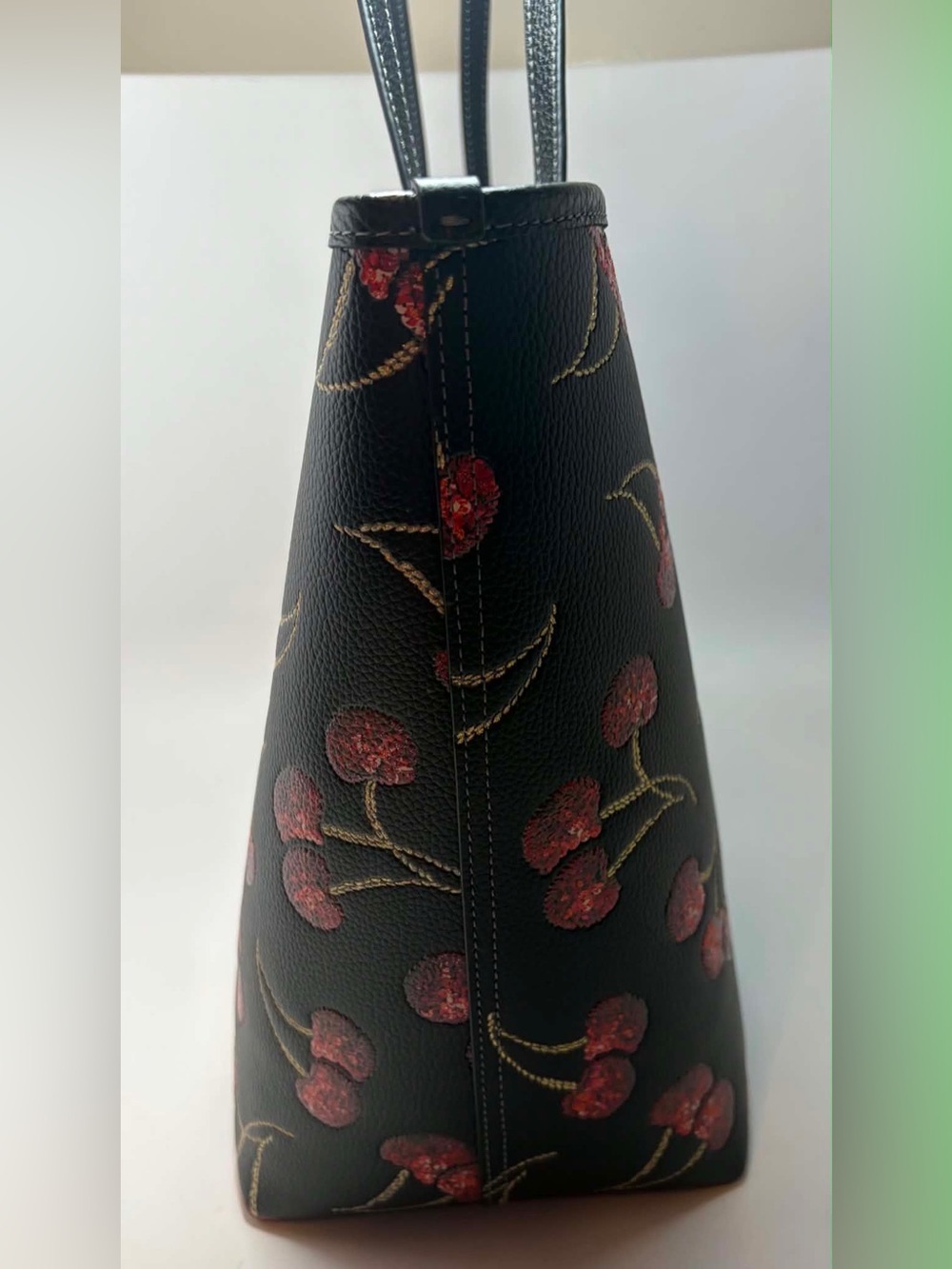 π Rare COACH City Tote in Glitter Cherry Print β NWOT W/Cherry Wristlet NWT - Picture 10 of 12